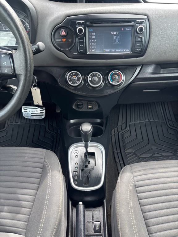 2018 Toyota Yaris Image 15