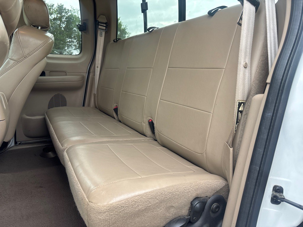 2001 Ford F-150 Image 11