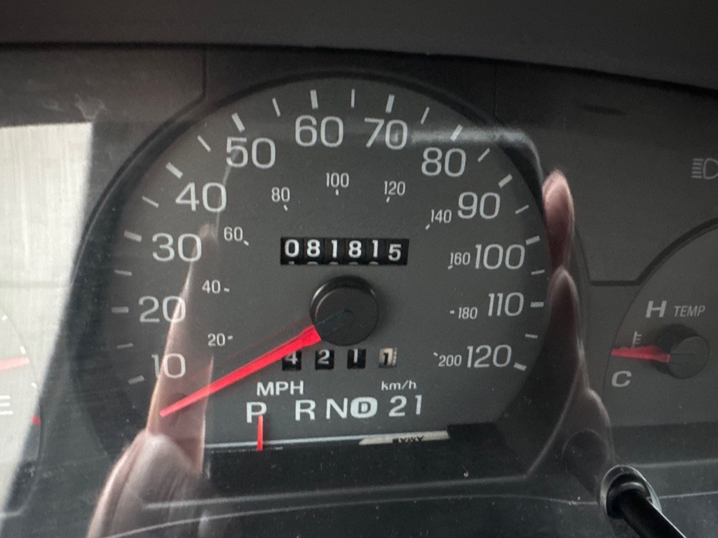 2005 Mercury Grand Marquis Image 16