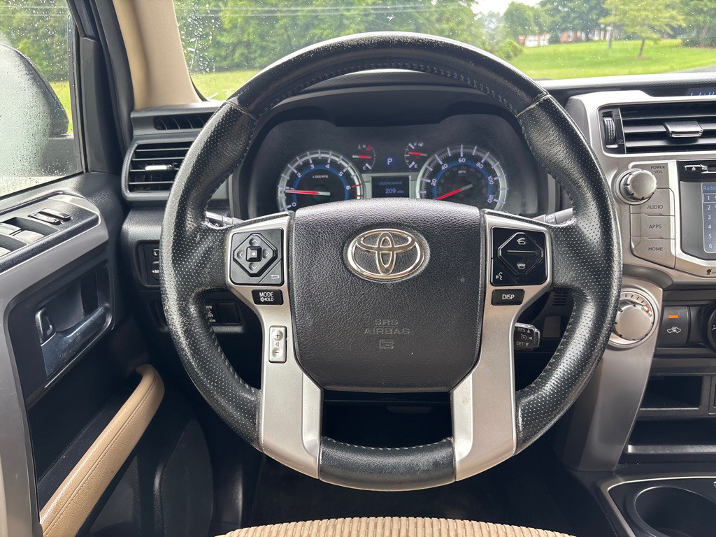 2016 Toyota 4Runner Image 15
