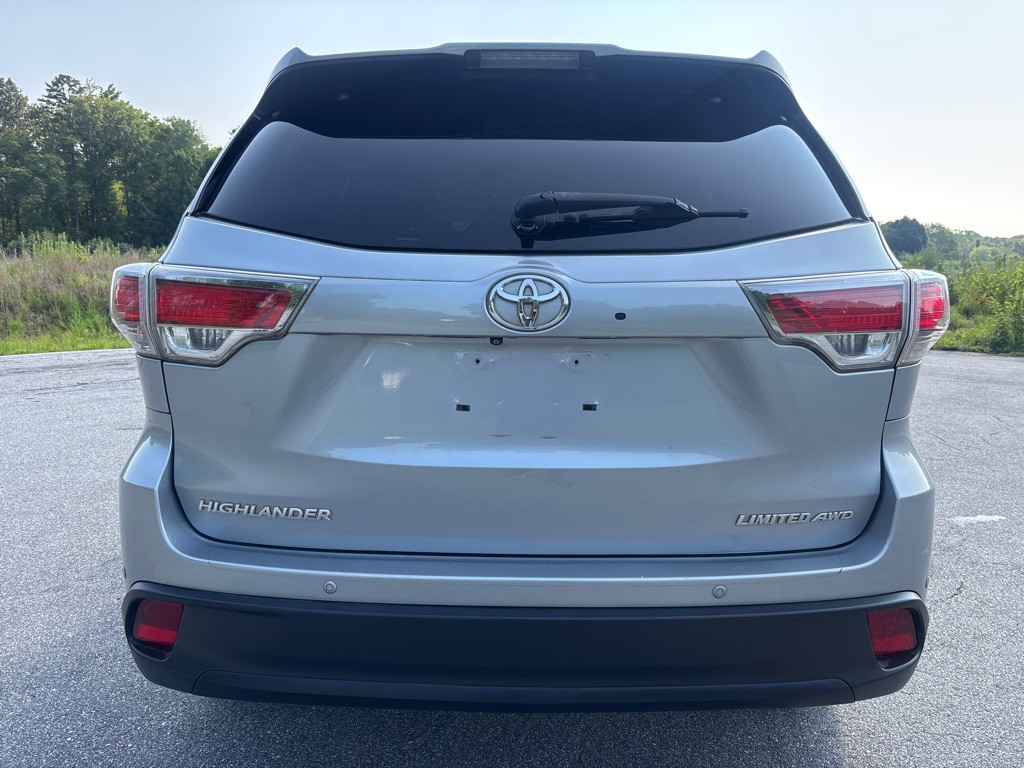 2014 Toyota Highlander Image 4