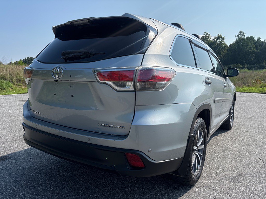 2014 Toyota Highlander Image 5
