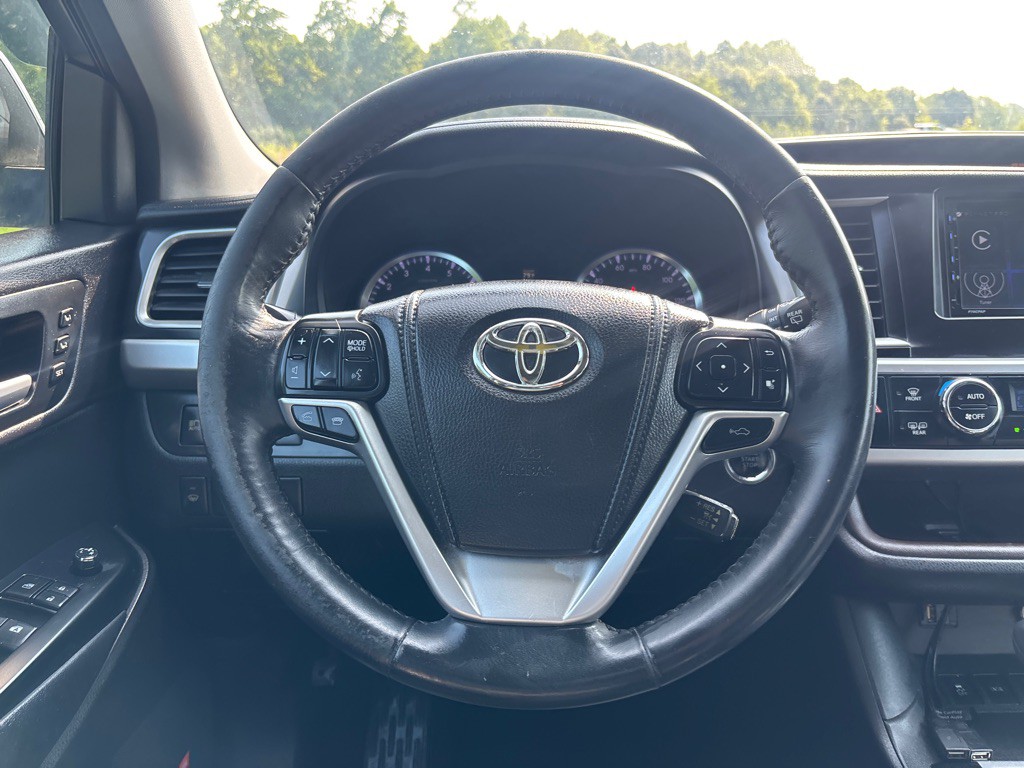 2014 Toyota Highlander Image 14