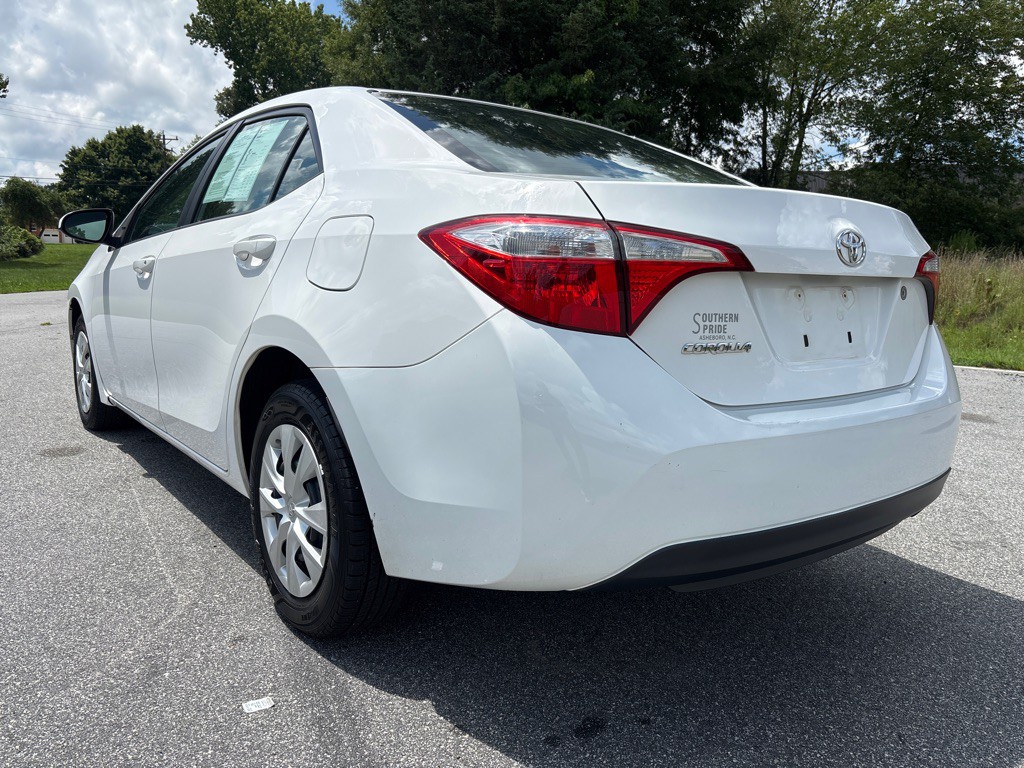 2015 Toyota Corolla Image 3