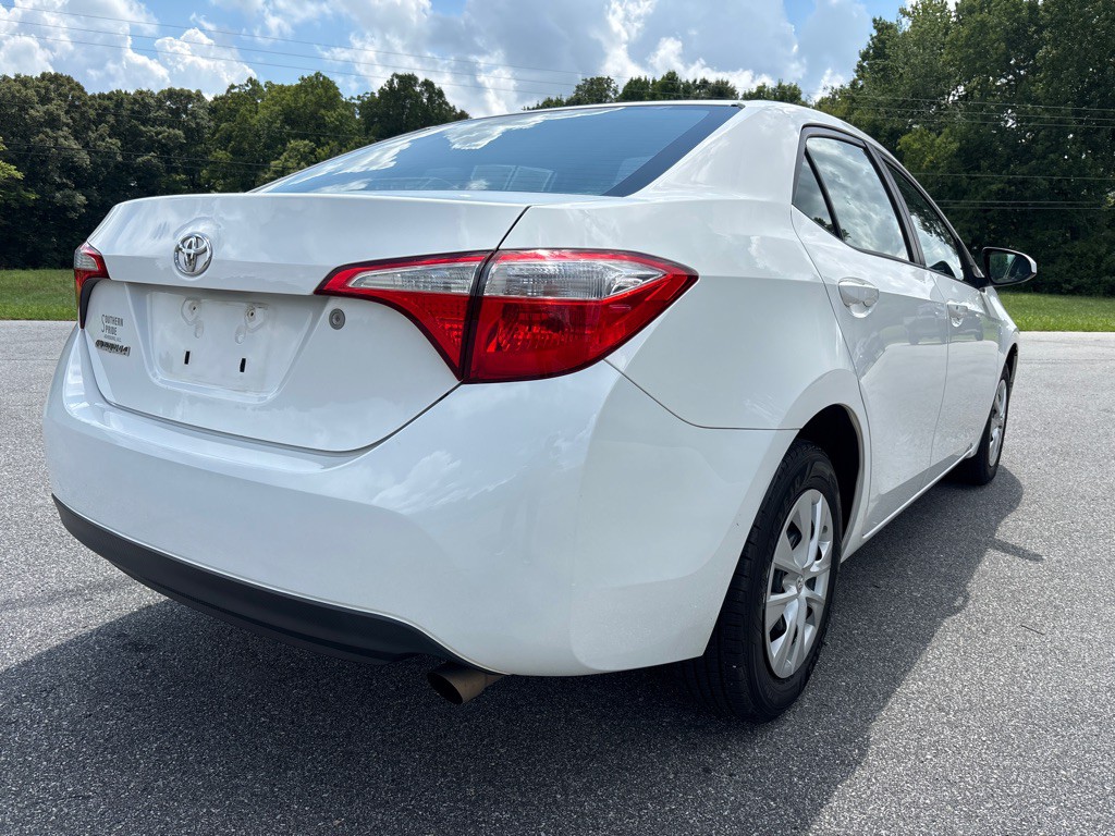 2015 Toyota Corolla Image 5