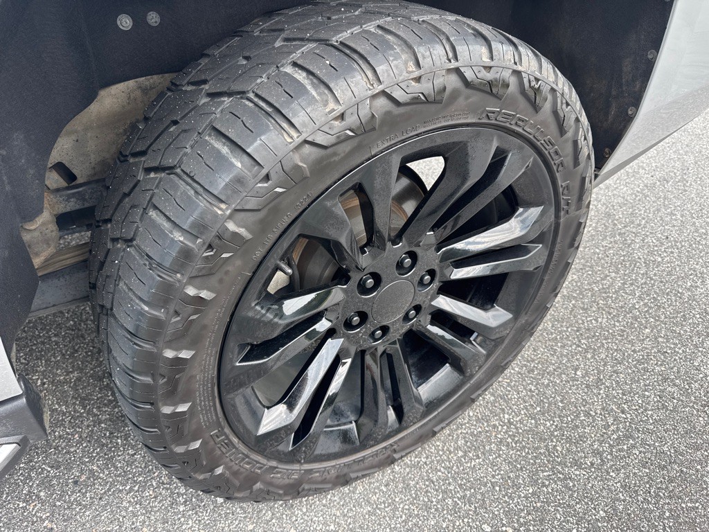 2017 GMC Yukon Image 10