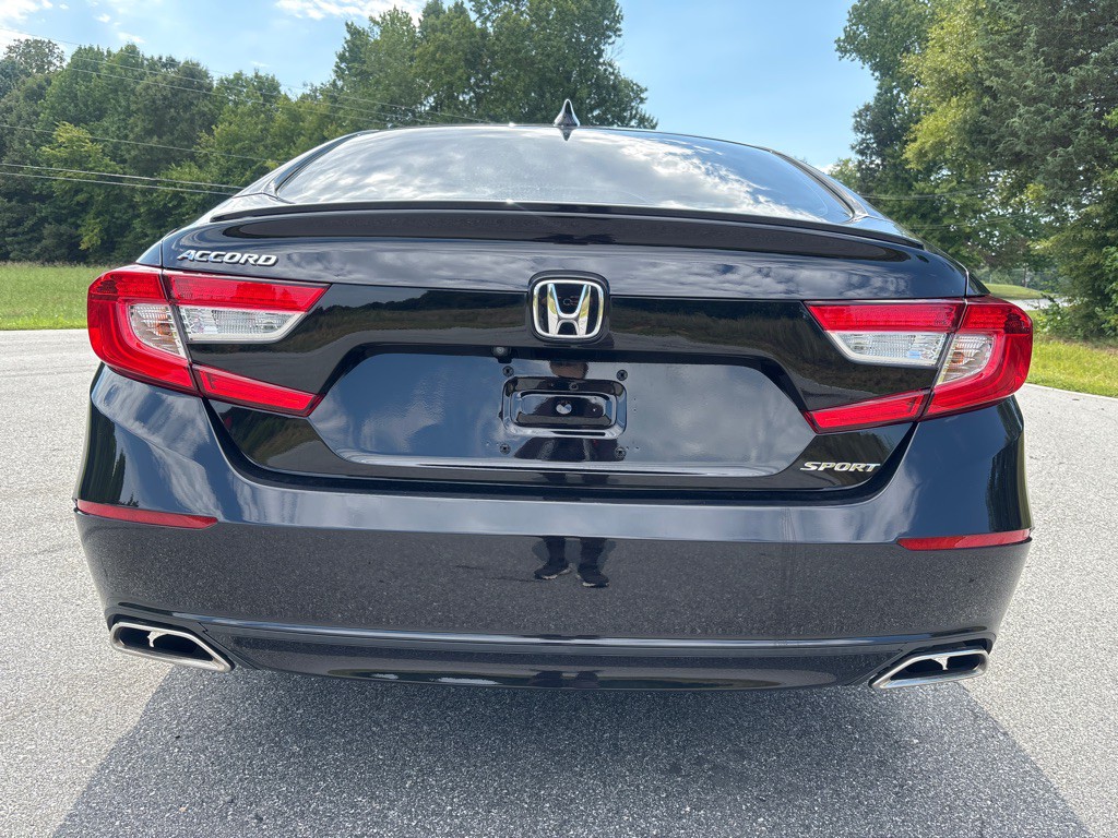 2020 Honda Accord Image 4