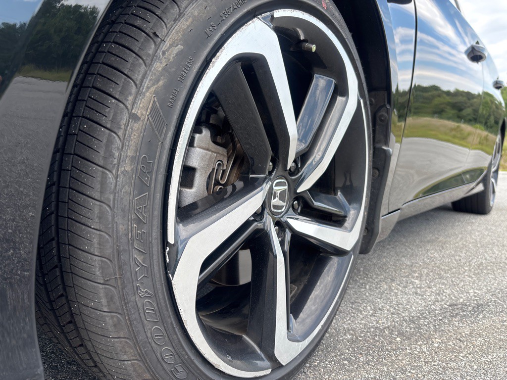 2020 Honda Accord Image 9