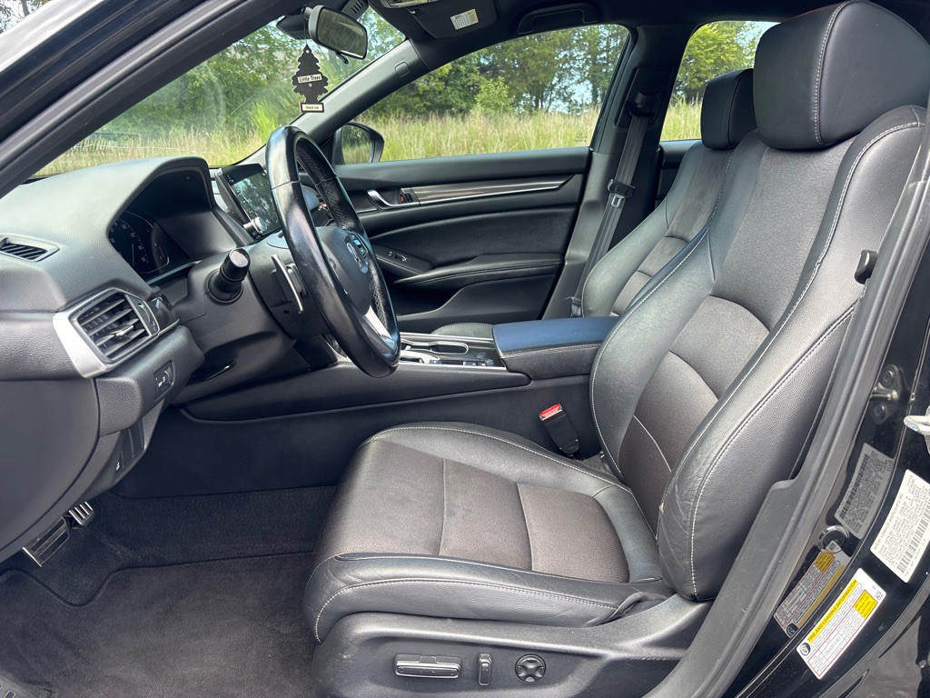 2020 Honda Accord Image 11