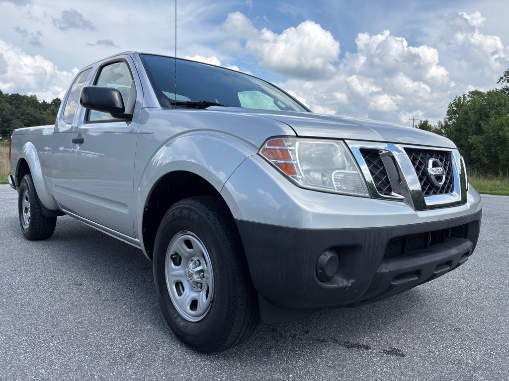 2012 Nissan Frontier Image 7