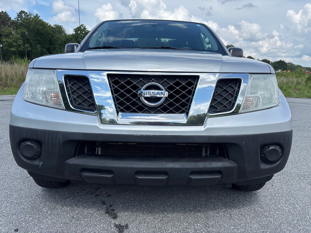 2012 Nissan Frontier Image 8