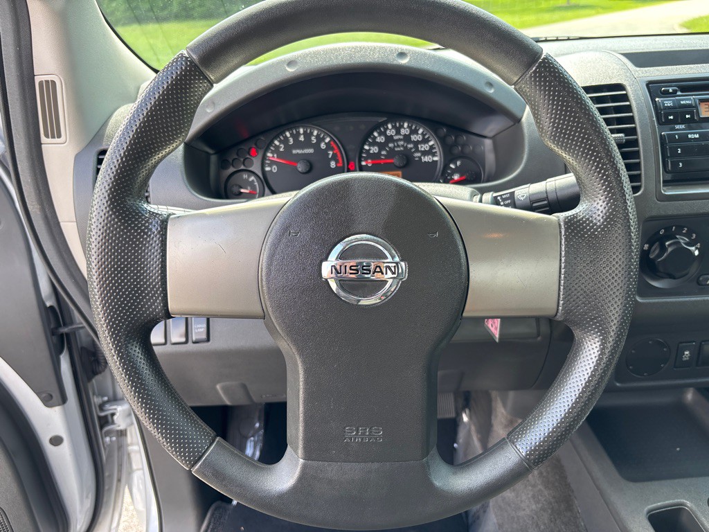 2012 Nissan Frontier Image 13