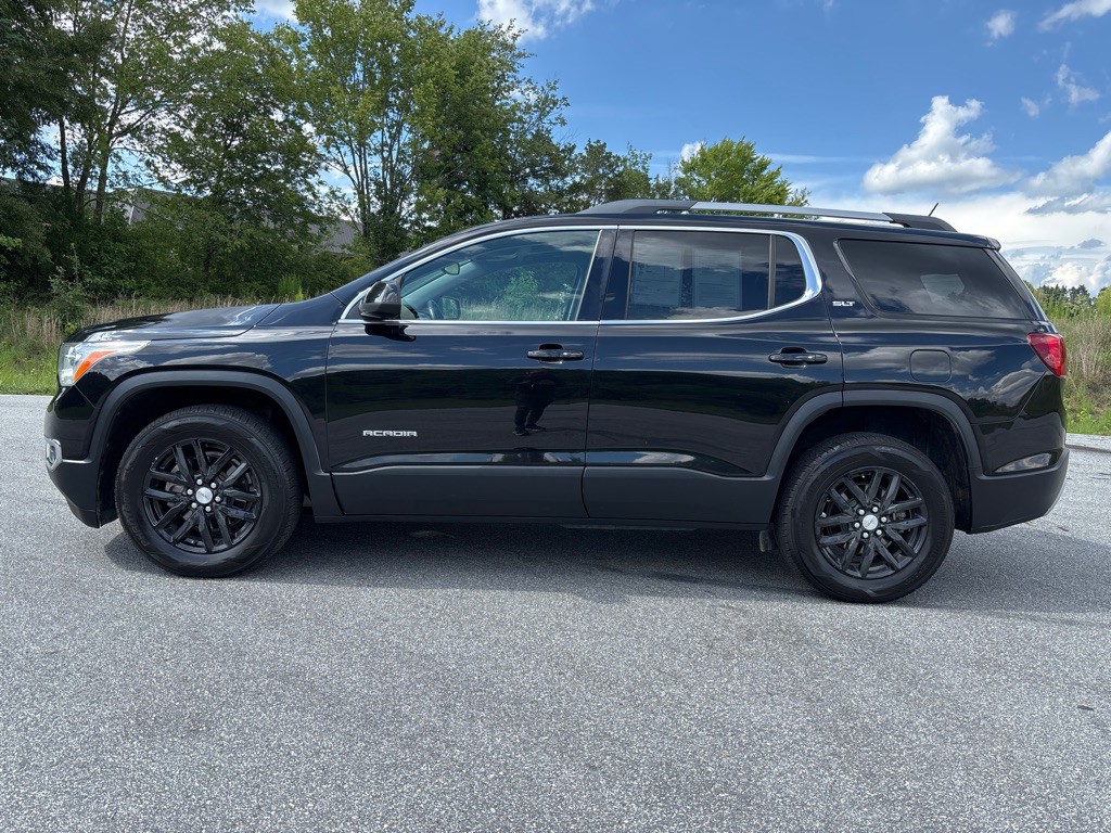 2019 GMC Acadia Image 2