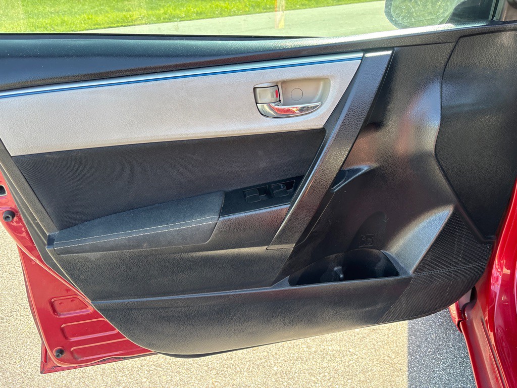 2014 Toyota Corolla Image 10