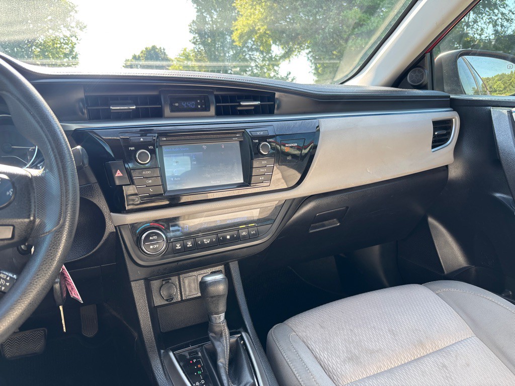 2014 Toyota Corolla Image 14