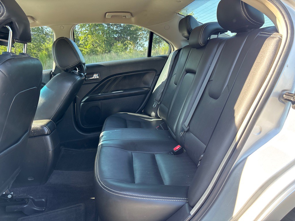 2012 Ford Fusion Image 12