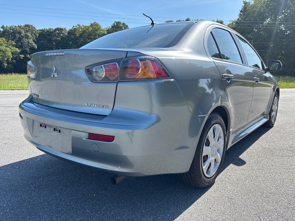 2013 Mitsubishi Lancer Image 5