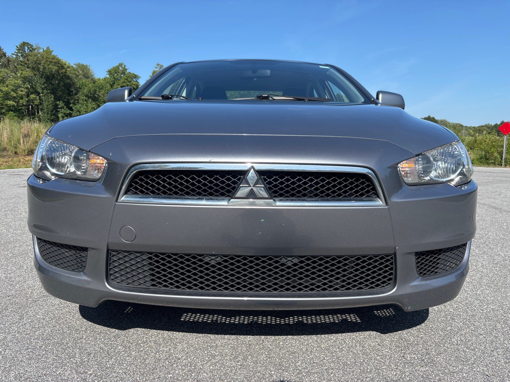 2013 Mitsubishi Lancer Image 8