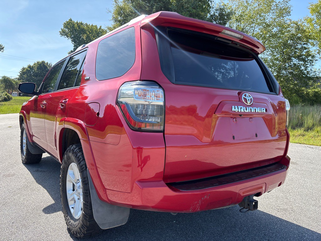 2016 Toyota 4Runner Image 3
