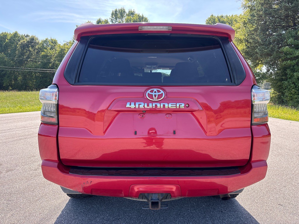 2016 Toyota 4Runner Image 4