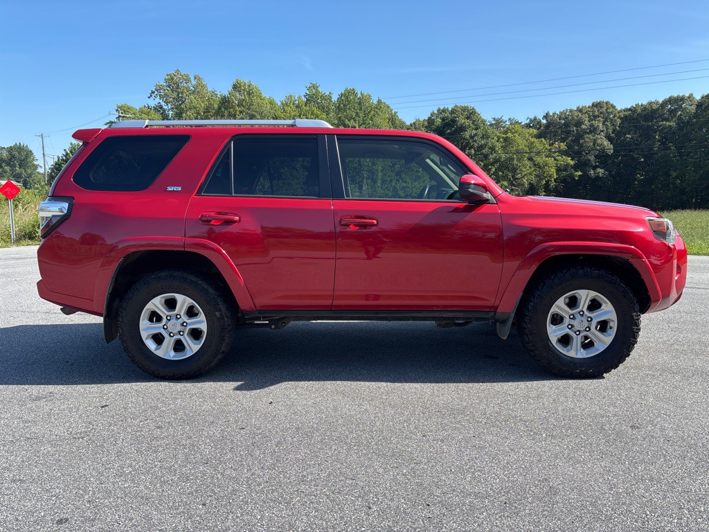 2016 Toyota 4Runner Image 6