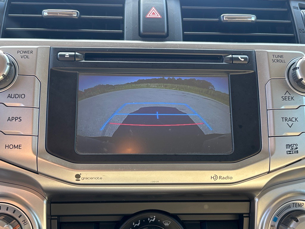 2016 Toyota 4Runner Image 17