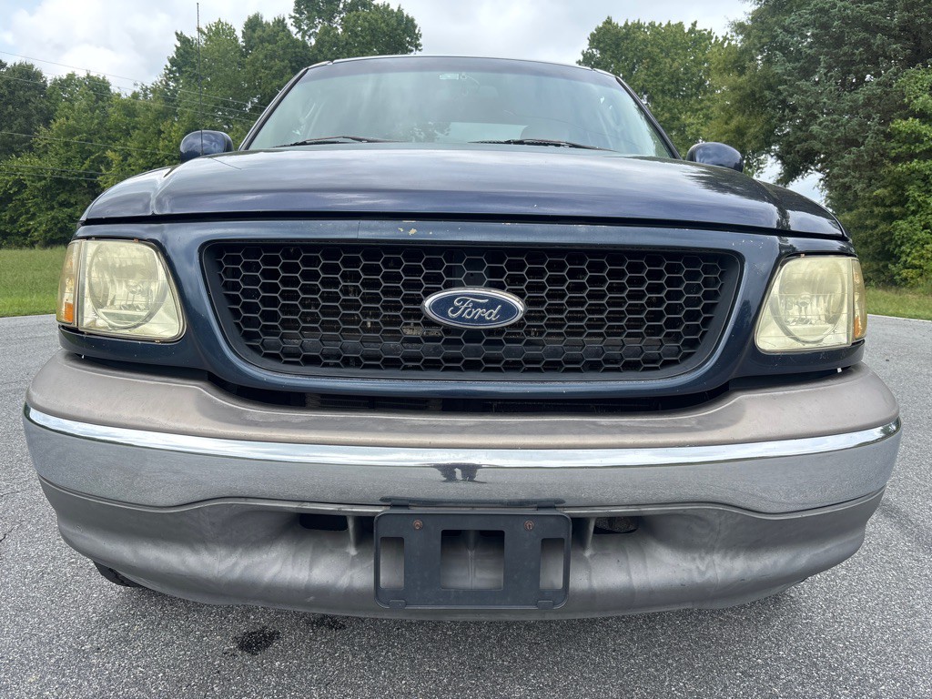 2003 Ford F-150 Image 8
