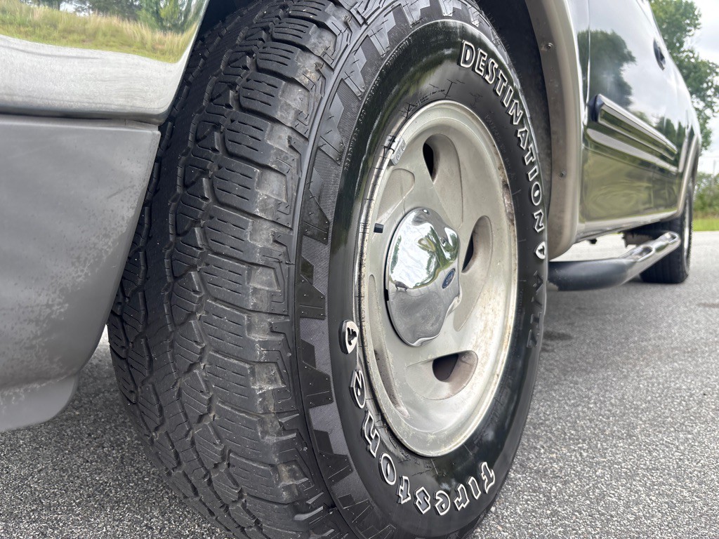 2003 Ford F-150 Image 9