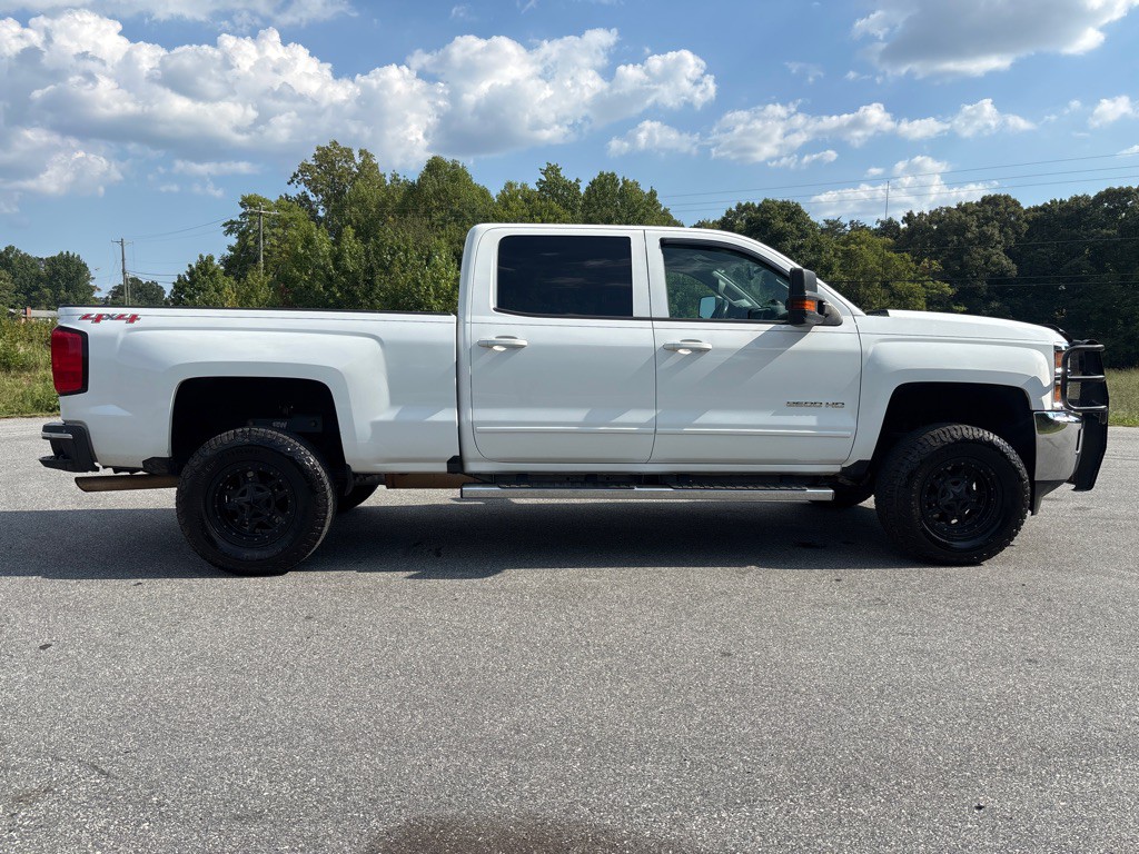 2017 Chevrolet Silverado 1500 Image 6