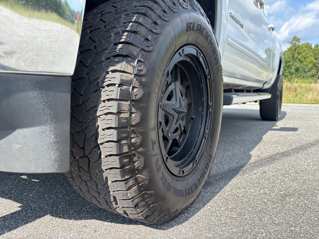 2017 Chevrolet Silverado 1500 Image 9