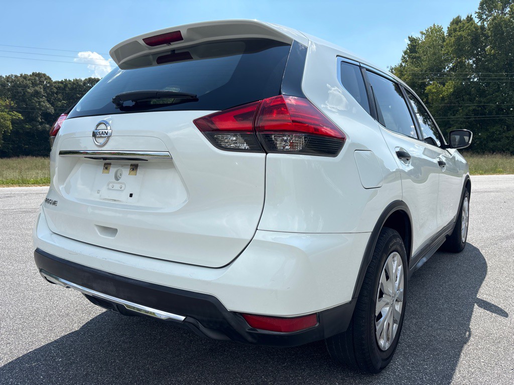 2017 Nissan Rogue Image 5