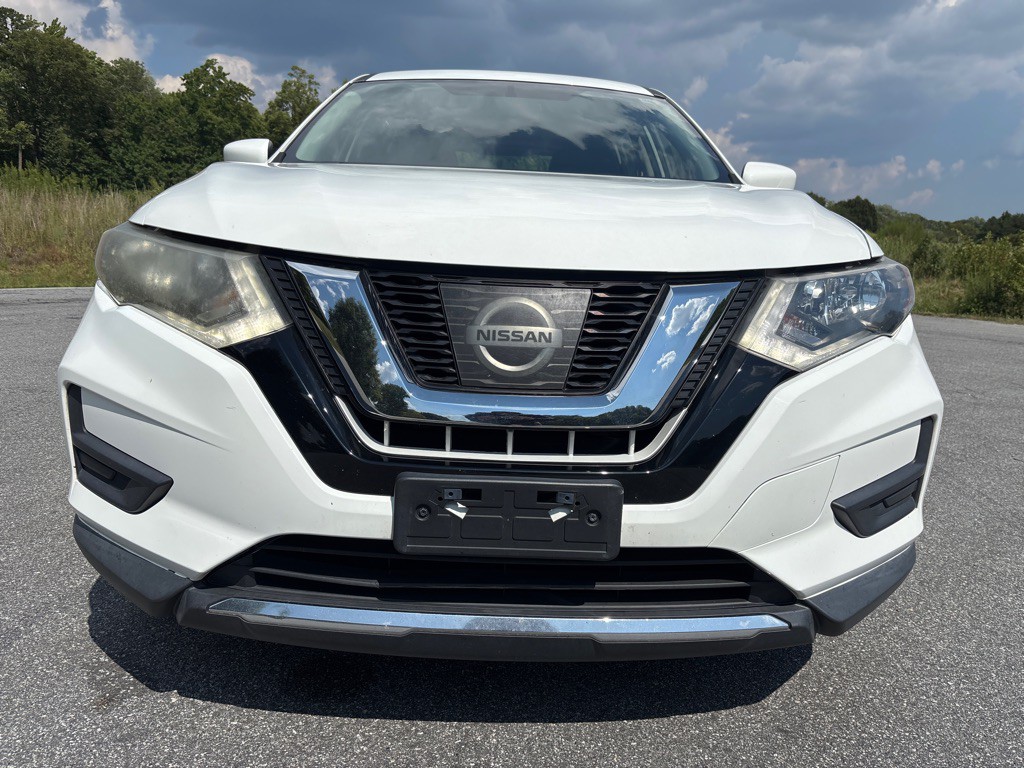 2017 Nissan Rogue Image 8