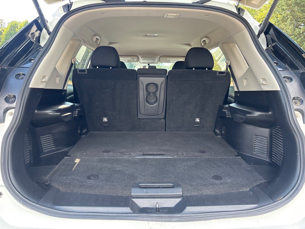 2017 Nissan Rogue Image 13