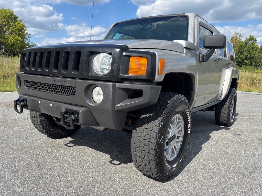 2006 HUMMER H3 Image 1