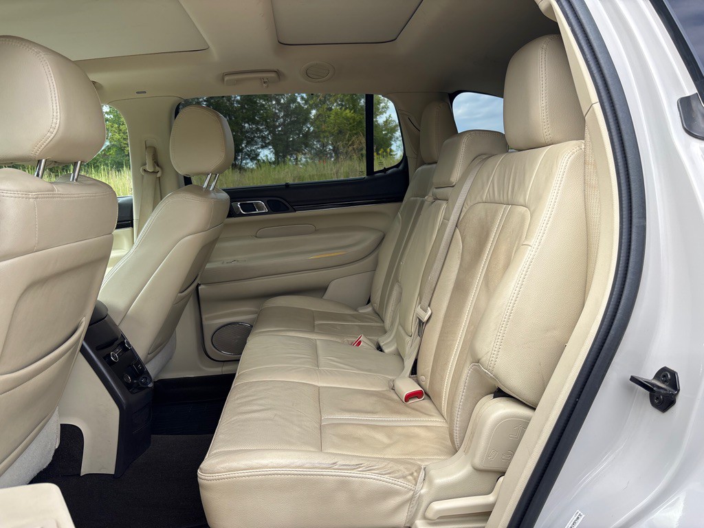 2019 Lincoln MKT Image 11