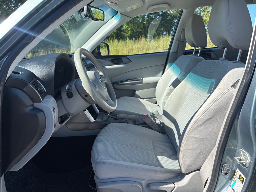 2011 Subaru Forester Image 11
