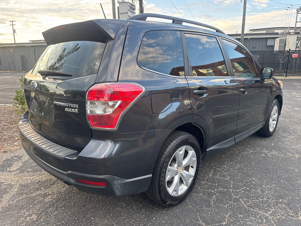 2015 Subaru Forester Image 4