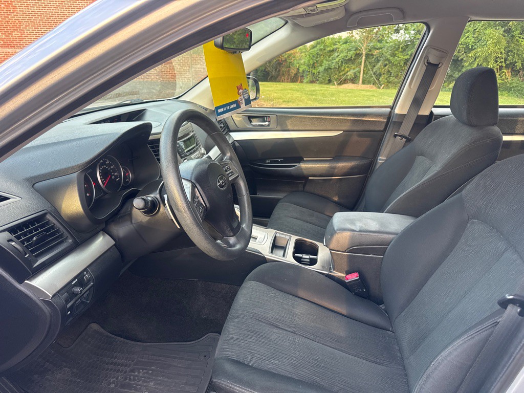 2014 Subaru Outback Image 10