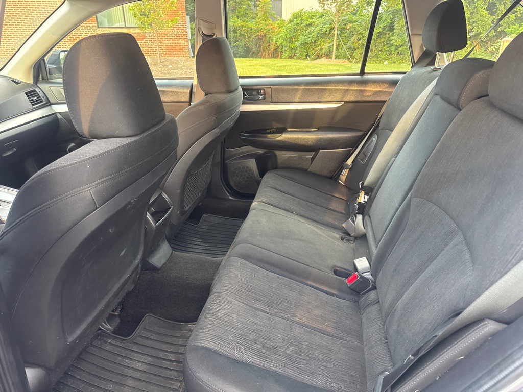 2014 Subaru Outback Image 11