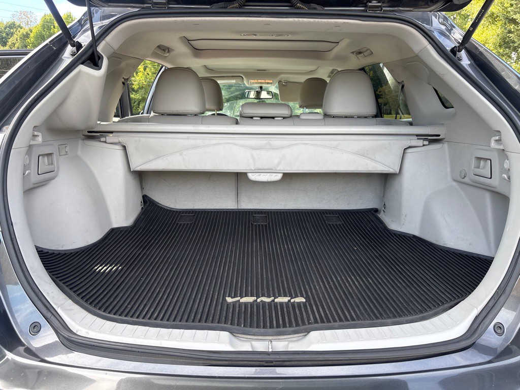 2012 Toyota Venza Image 13
