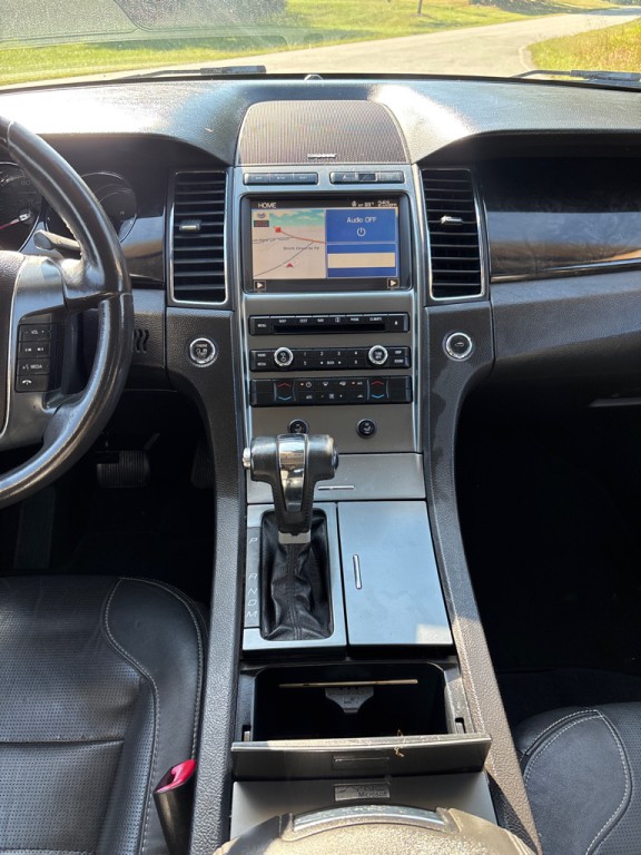 2011 Ford Taurus Image 15