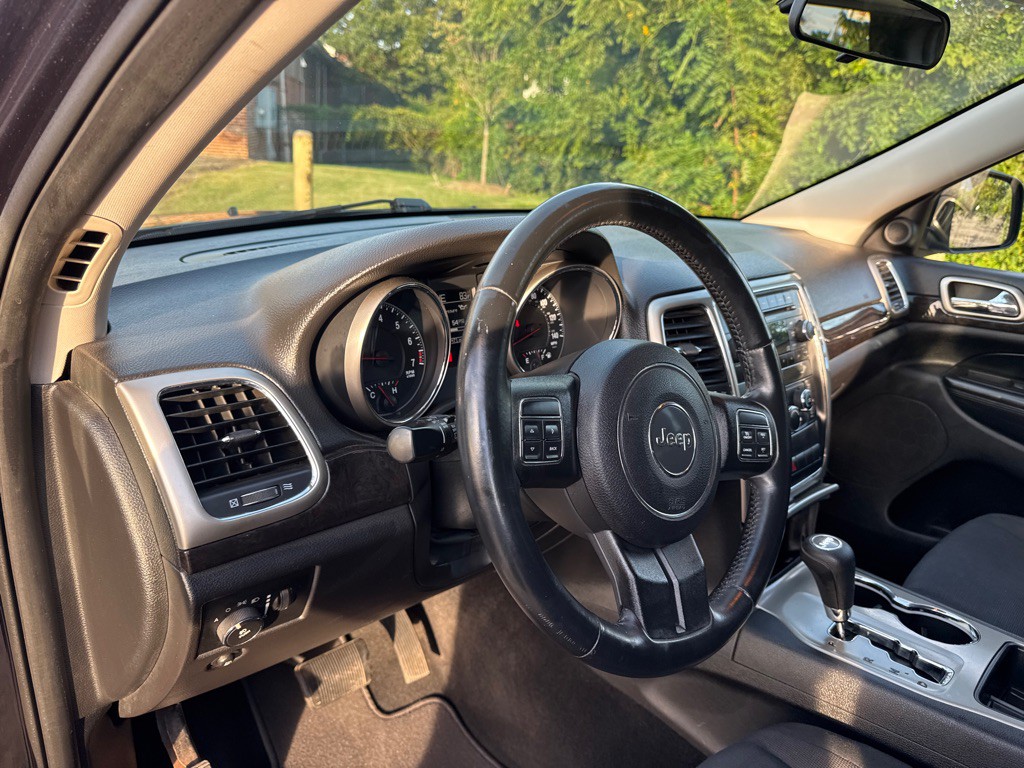 2013 Jeep Grand Cherokee Image 13