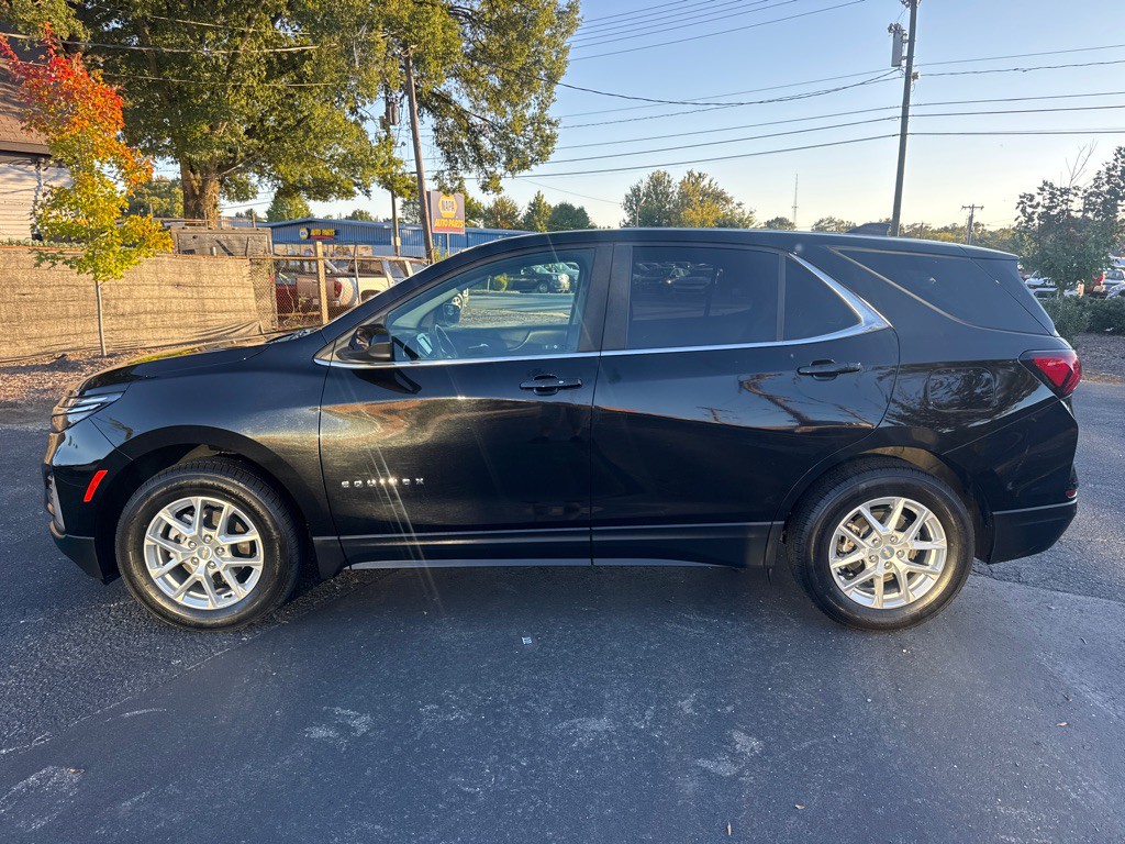 2022 Chevrolet Equinox Image 2