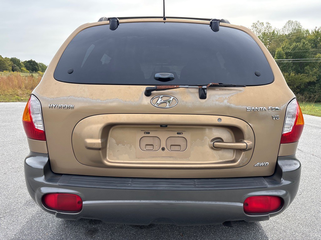 2004 Hyundai Santa Fe Image 4