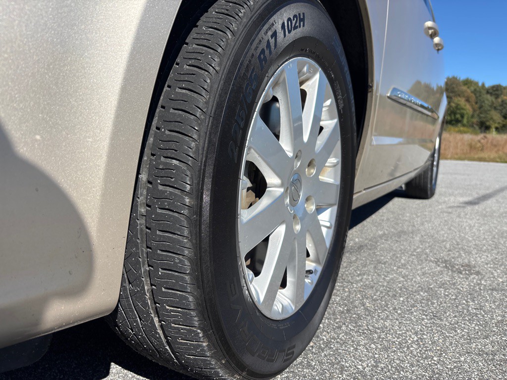 2013 Chrysler Town & Country Image 9