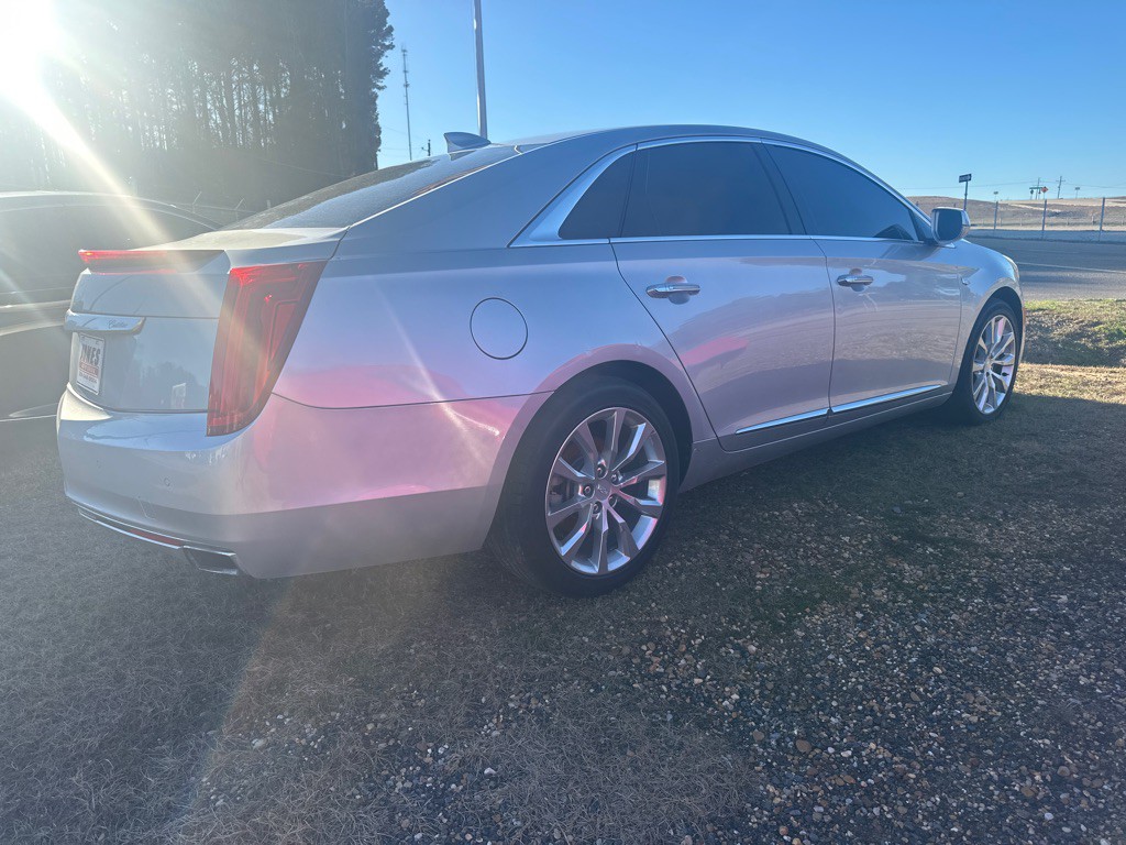 2017 Cadillac XTS Image 5