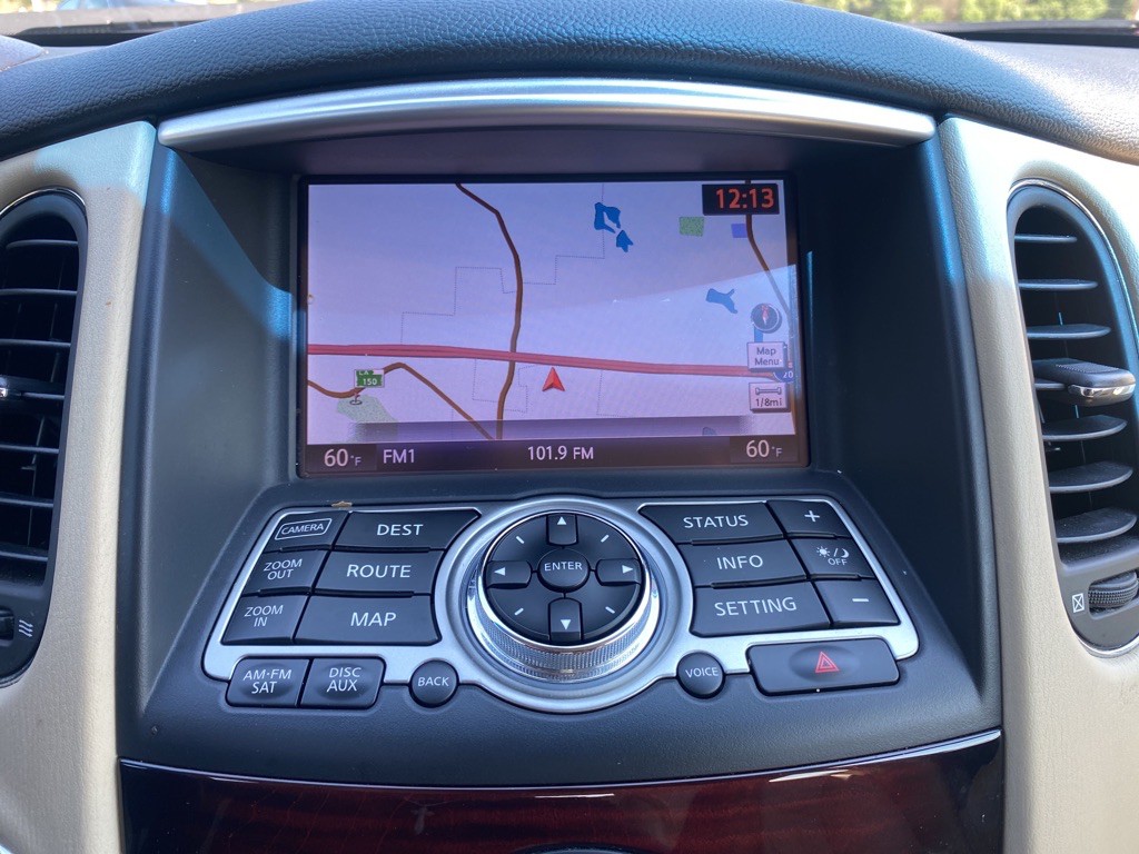 2017 INFINITI QX50 Image 17