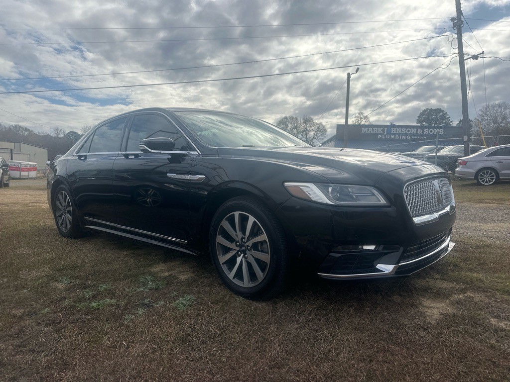 2017 Lincoln Continental Image 3