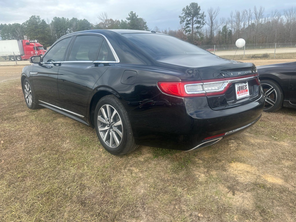 2017 Lincoln Continental Image 7