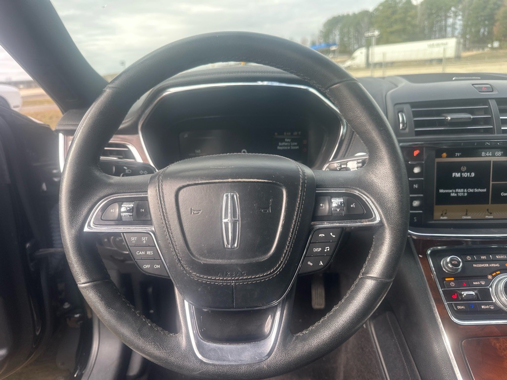 2017 Lincoln Continental Image 22